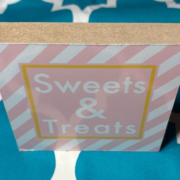 New Sweets & Treats Party Word Block Tabletop Sign NWT - Picture 3 of 6